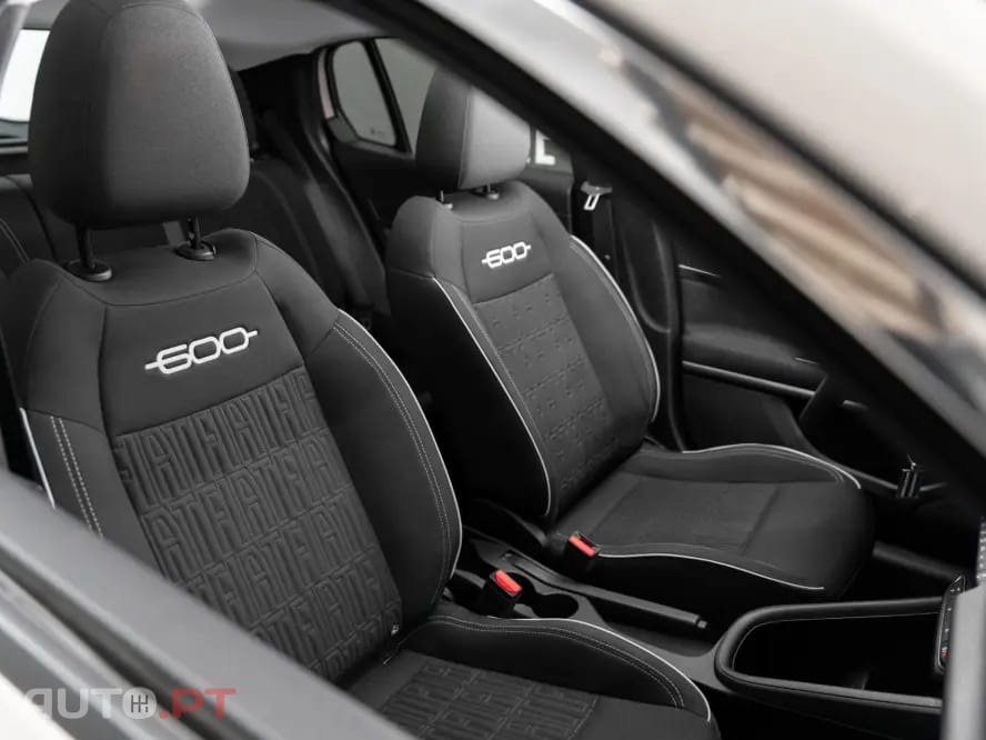 Fiat 600 1.2 Hybrid Icon