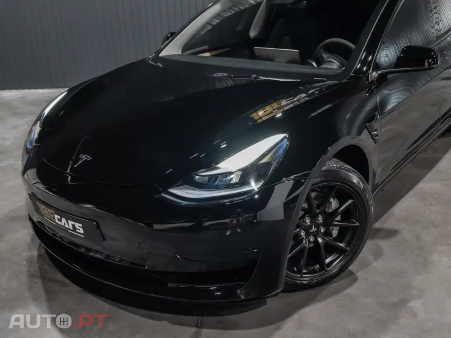 Tesla Model 3 Standard Range Plus RWD