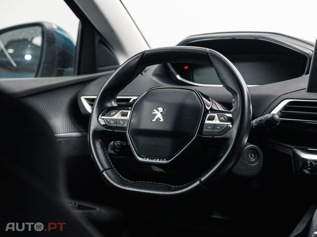 Peugeot 5008 1.6 BlueHDi Allure EAT6