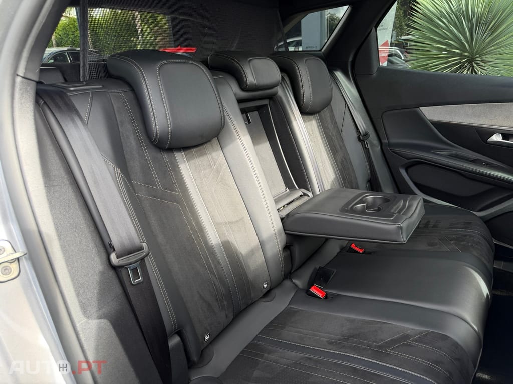 Peugeot 3008 1.5 BlueHDi GT EAT8