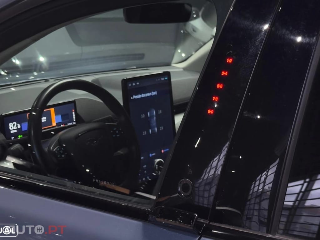 Ford Mustang Mach-E Standard