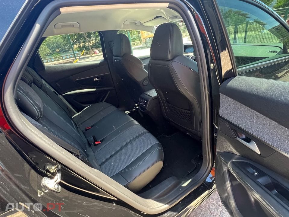 Peugeot 3008 1.5 BlueHDi GT Line J19