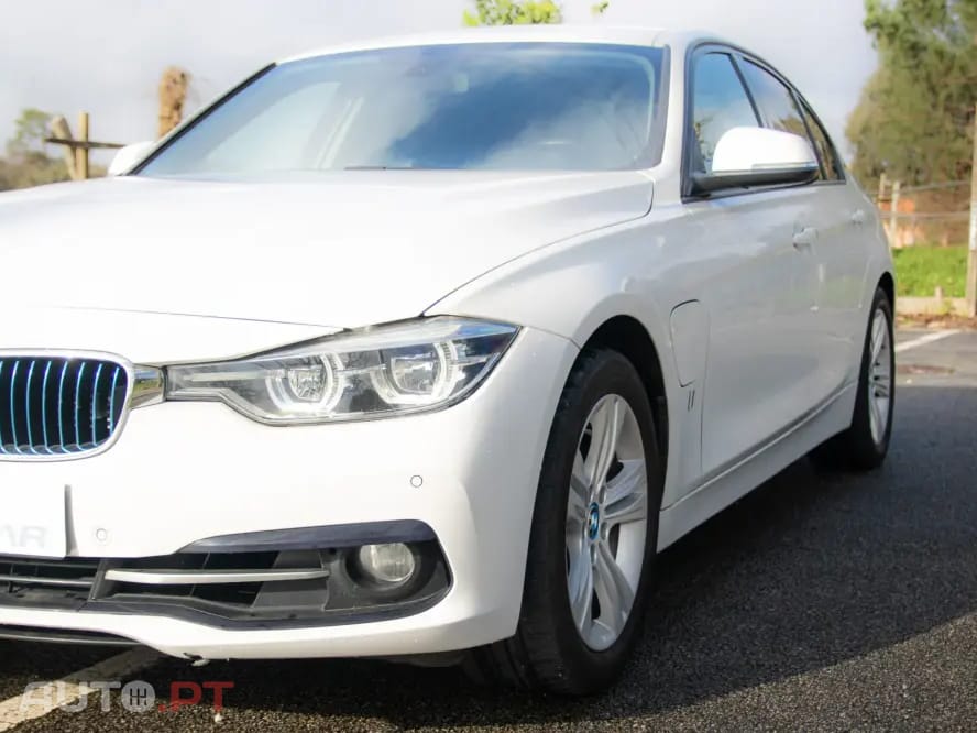 BMW 330 e iPerformance Line Luxury