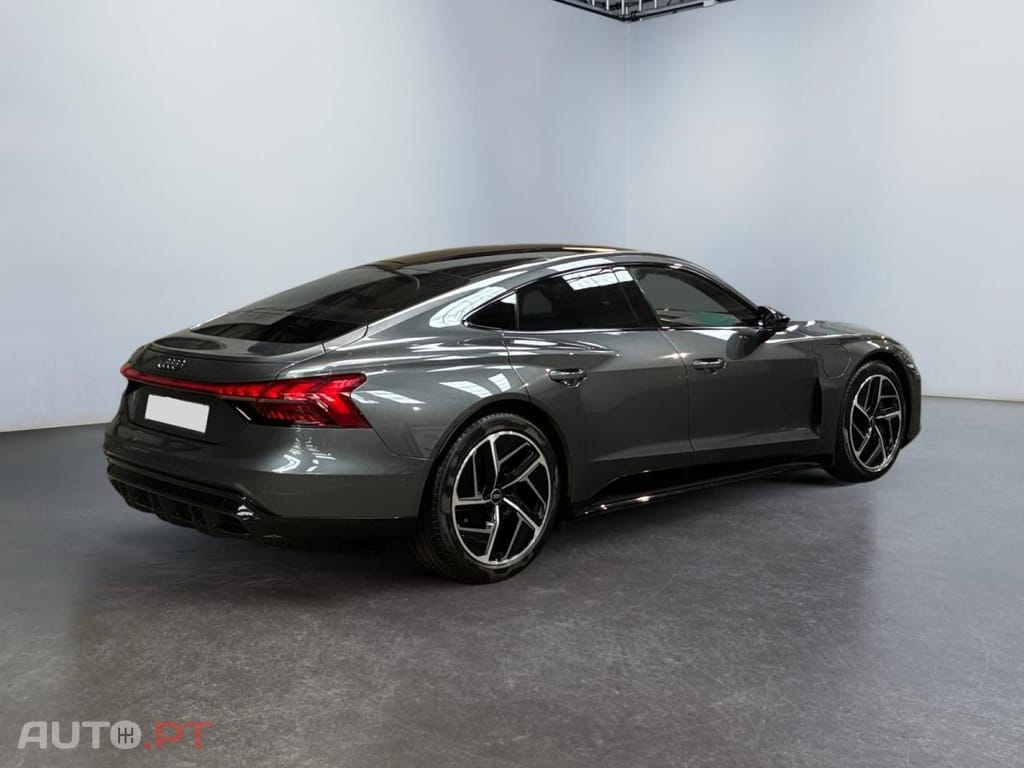Audi E-Tron GT quattro