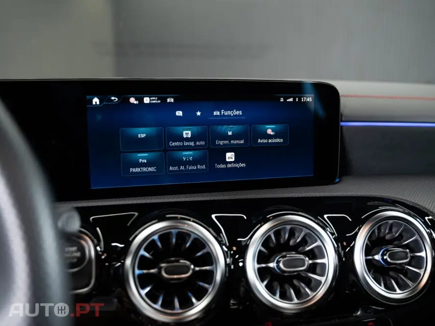 Mercedes-Benz CLA 250 e Shooting Brake AMG Line — fotografia 31