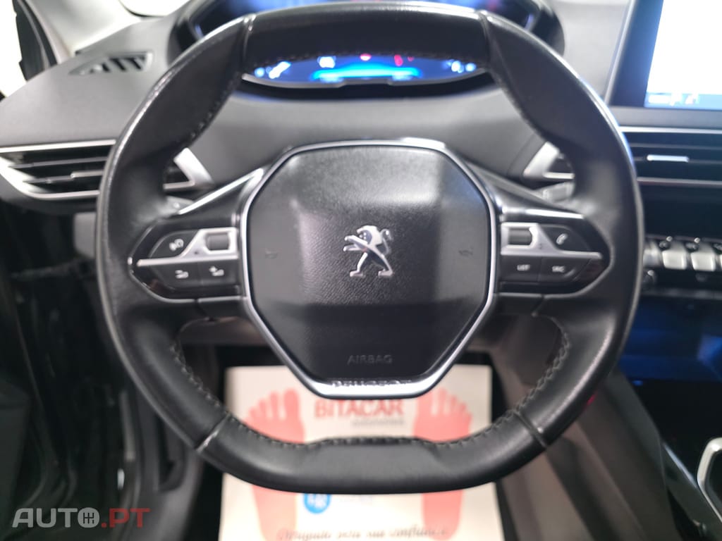 Peugeot 3008 1.5 BlueHDi Active