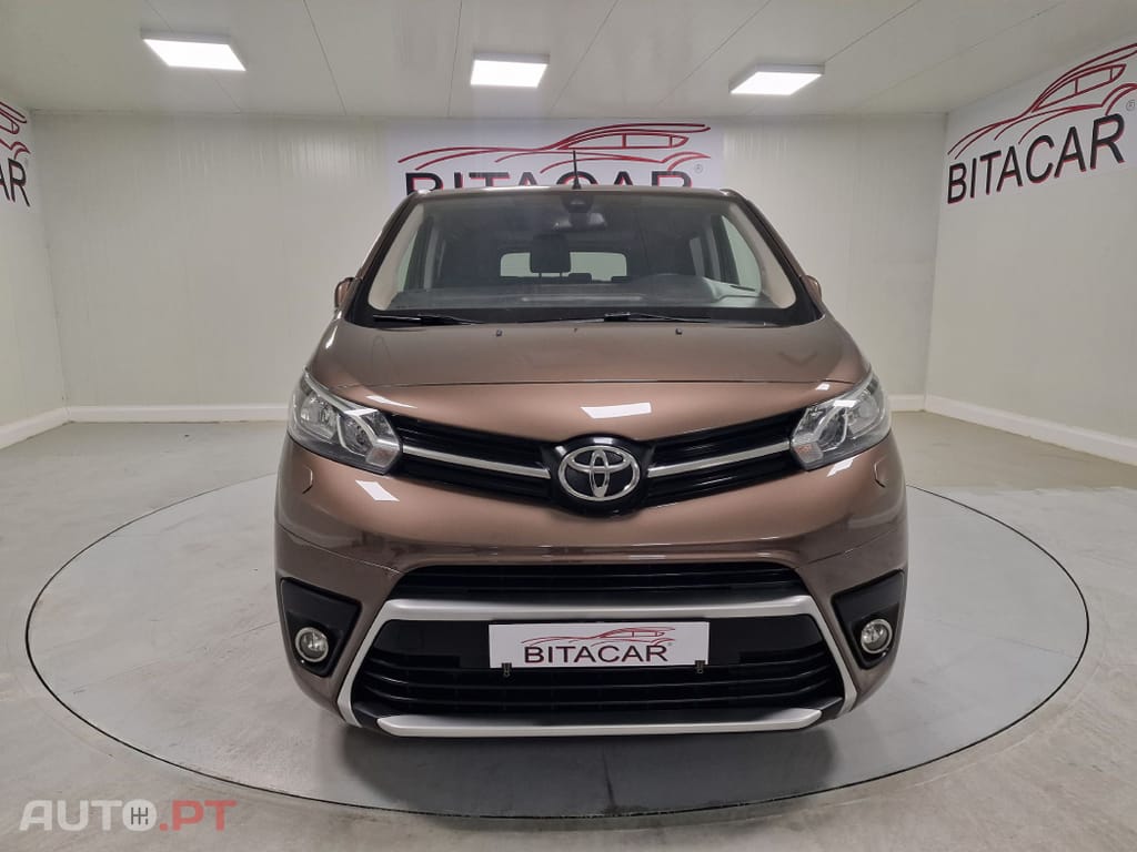 Toyota Proace Verso COMBI 1.6 D-4D L2 GPS 9 LUGARES