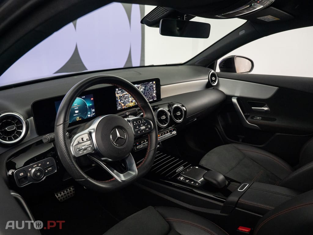 Mercedes-Benz A 250 e AMG Line
