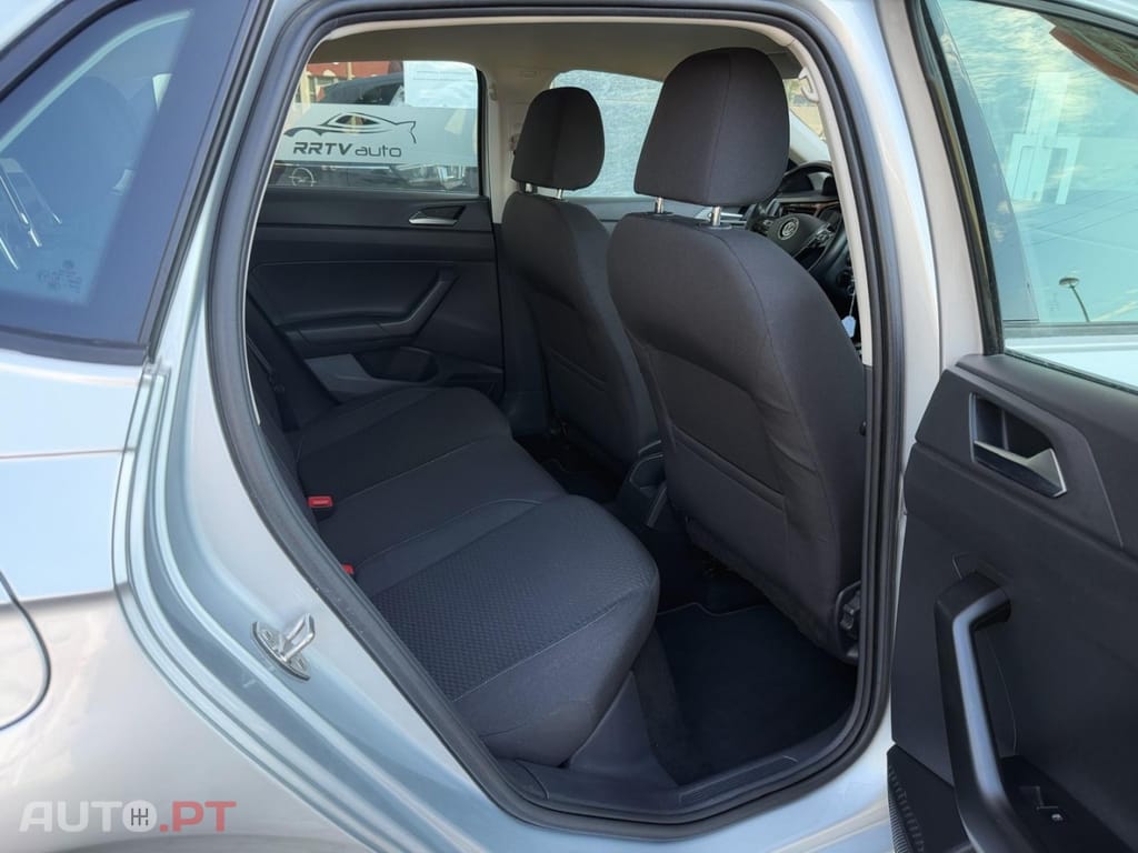 Volkswagen Polo 1.0 Confortline