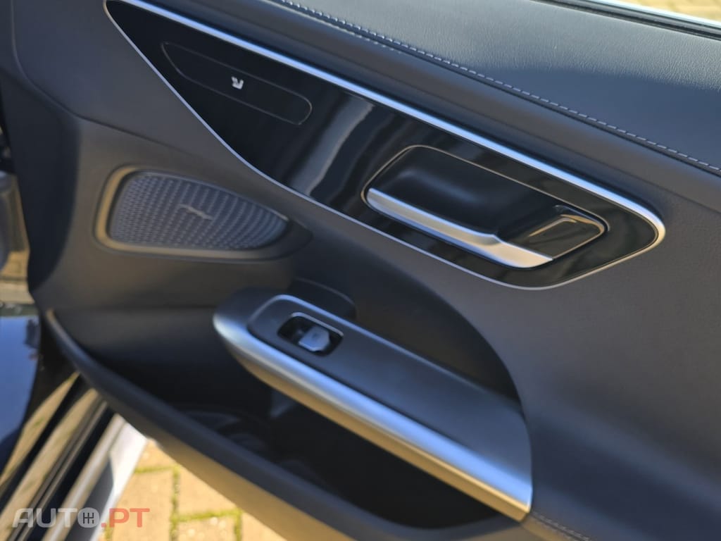 Mercedes-Benz C 300 e AMG Line