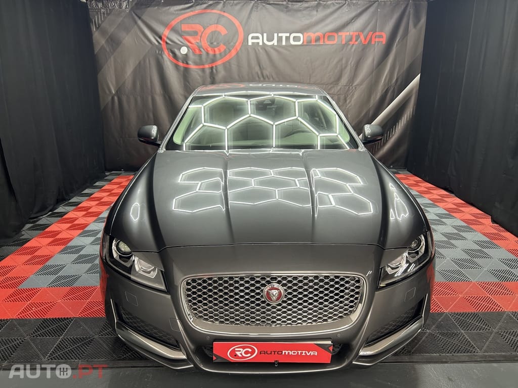 Jaguar XF 2.0 D Prestige Aut.