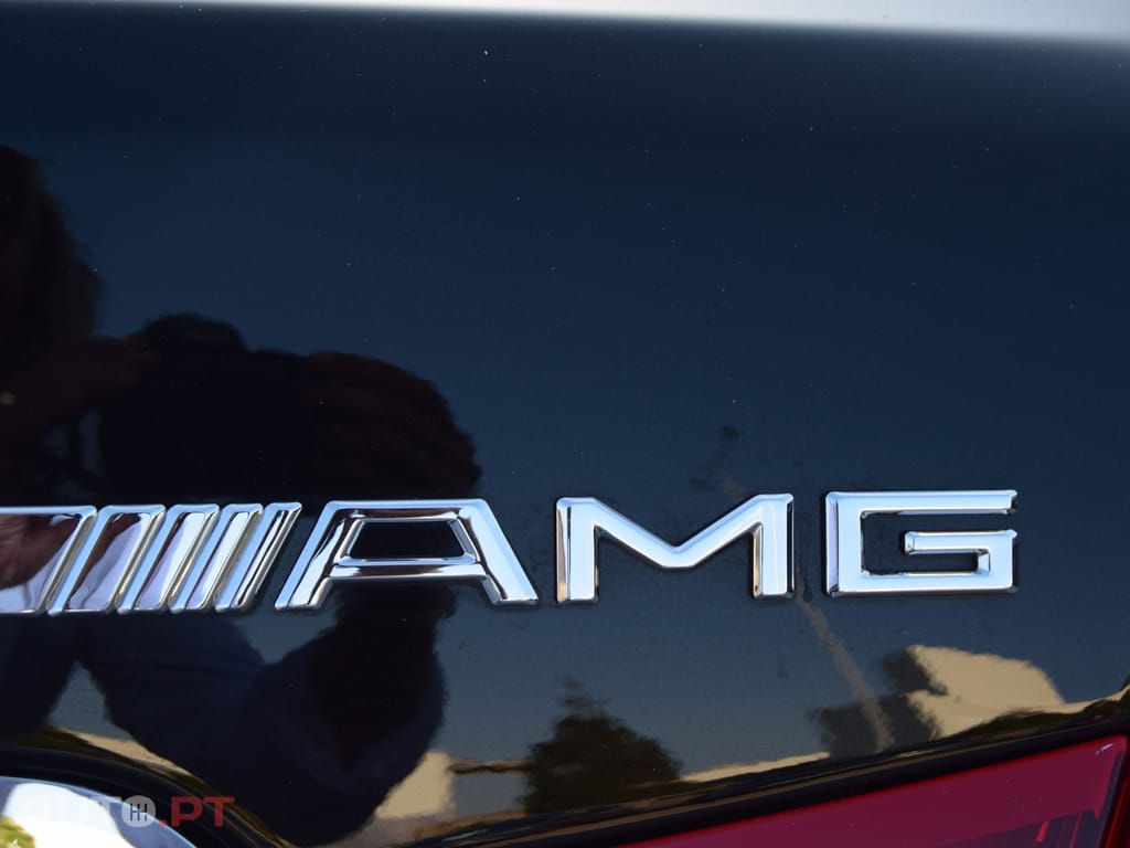 Mercedes-Benz E 250 COUPE CDI AMG AUT.