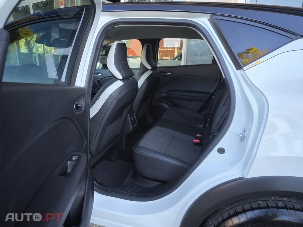 Renault Captur 1.0 TCe Techno Bi-Fuel