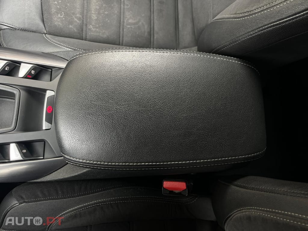 DS DS5  2.0 HDi Hybrid4 Business Class