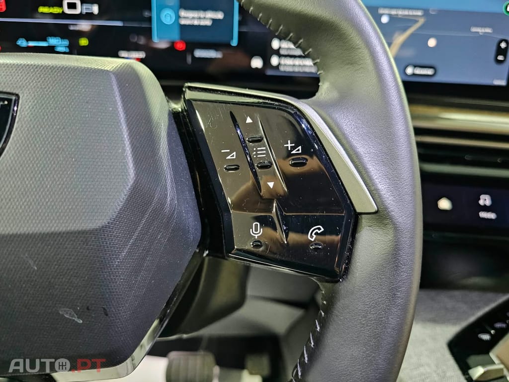 Peugeot E-5008 73 kWh Allure
