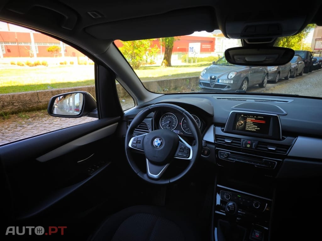 BMW 216 d