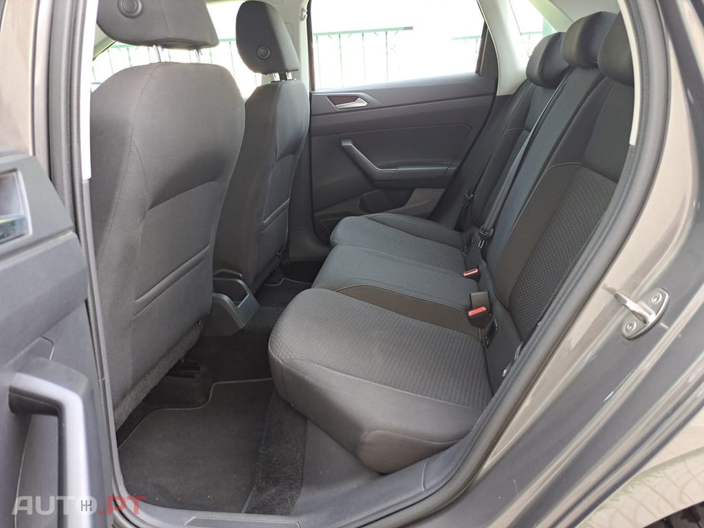 Volkswagen Polo 1.0 TSI CONFORTLINE