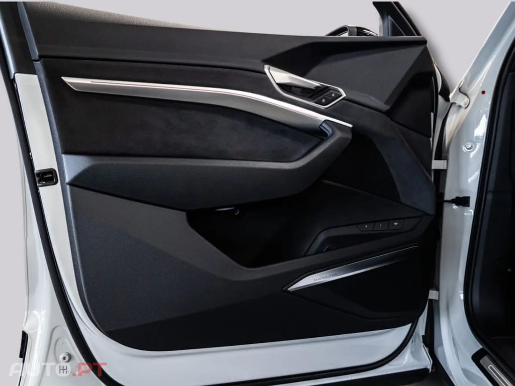 Audi E-Tron S BLACK I.V.A DEDUTÍVEL 