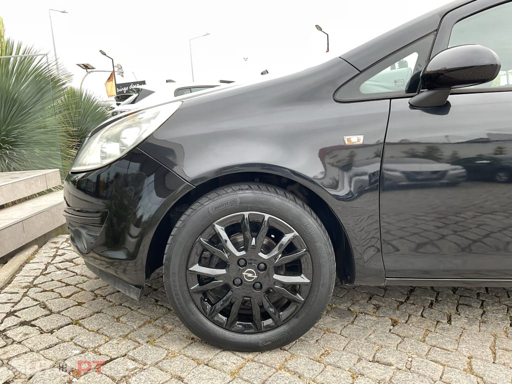 Opel Corsa 1.2 Enjoy