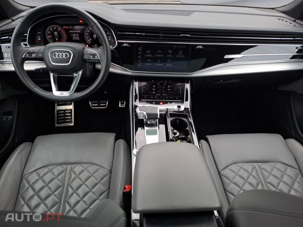 Audi Q8 55 TFSIe quattro S-Line 
