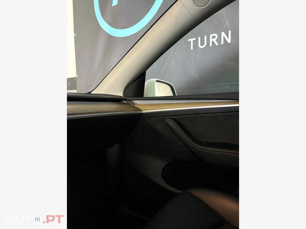 Tesla Model Y Tração Traseira