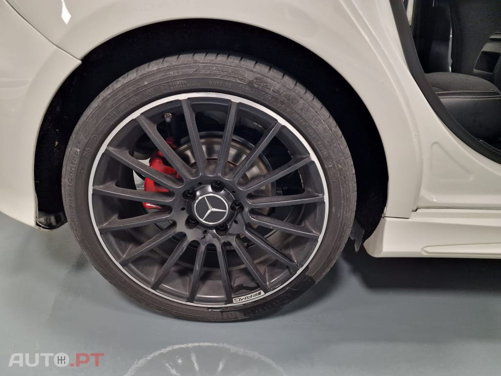 Mercedes-Benz A 180 CDi BlueEfficiency AMG Line