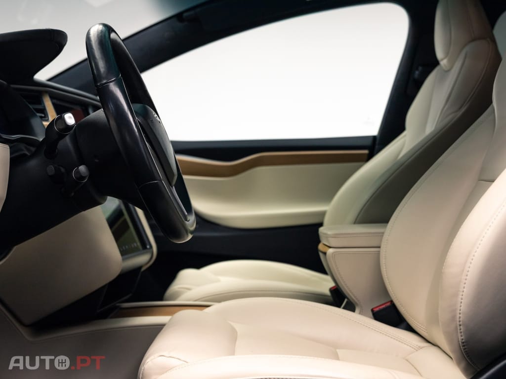 Tesla Model X 100 kWh Long Range AWD