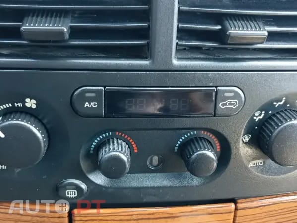 Jeep Grand Cherokee 4.0 Official