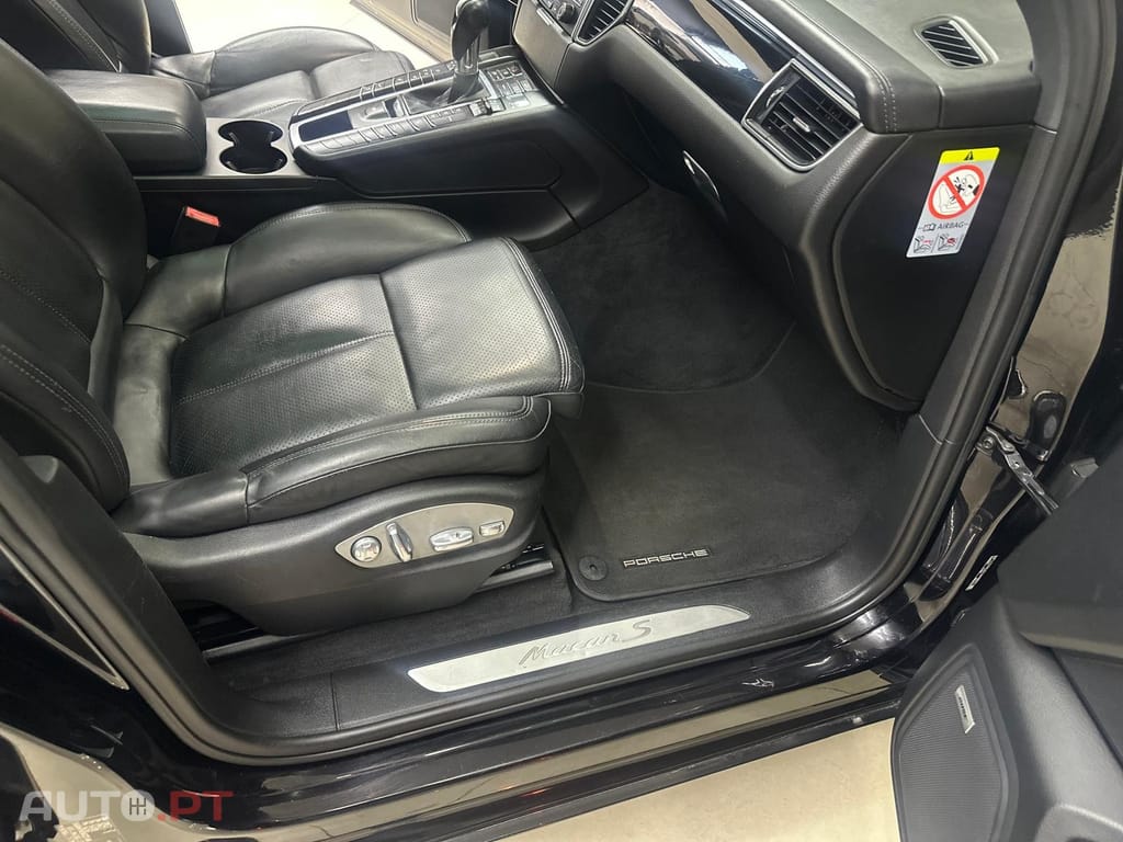 Porsche Macan S