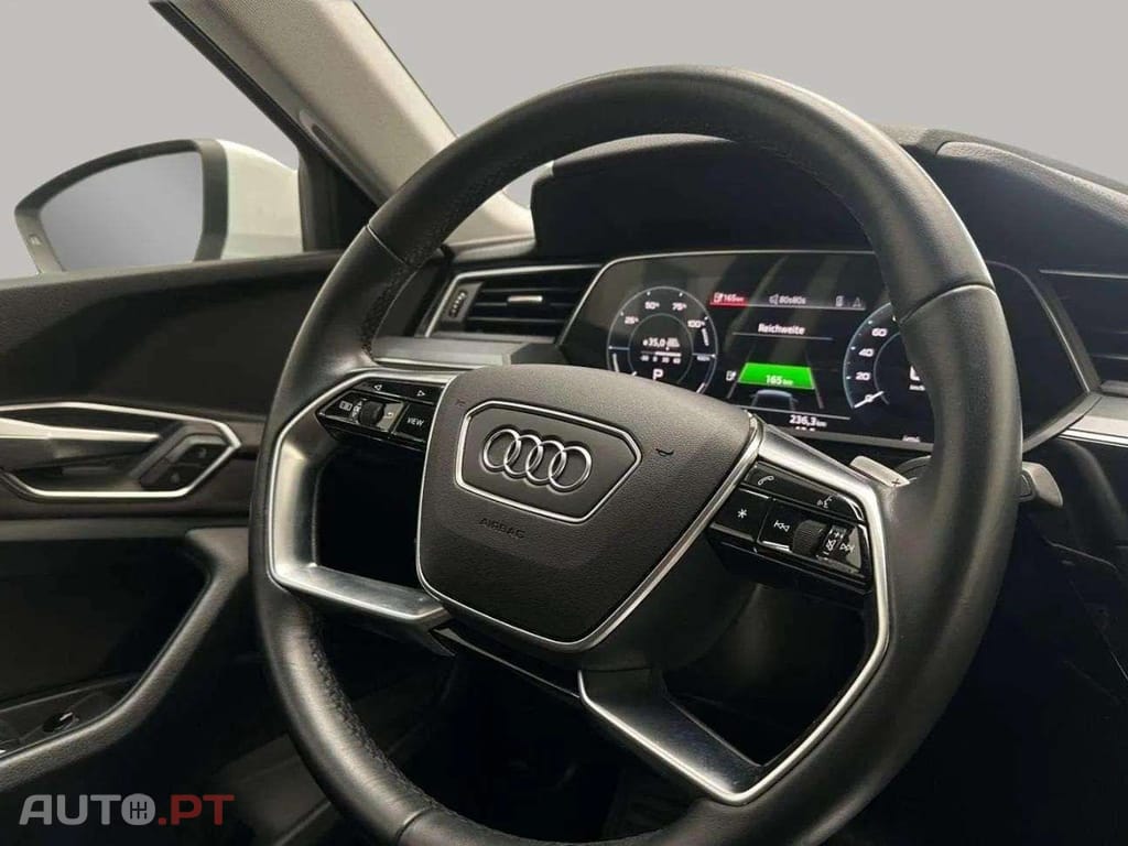 Audi E-Tron 55 Quattro I.V.A DEDUTÍVEL 