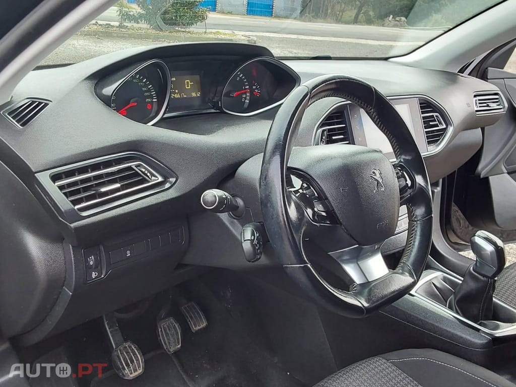 Peugeot 308 1.6 BlueHDi Allure