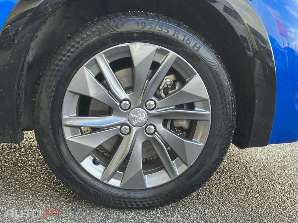 Peugeot E-208 50 kWh Active