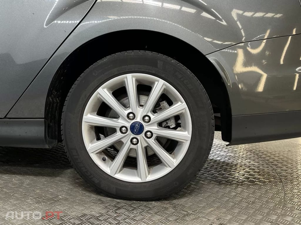 Ford Focus SW 1.0 SCTi Titanium