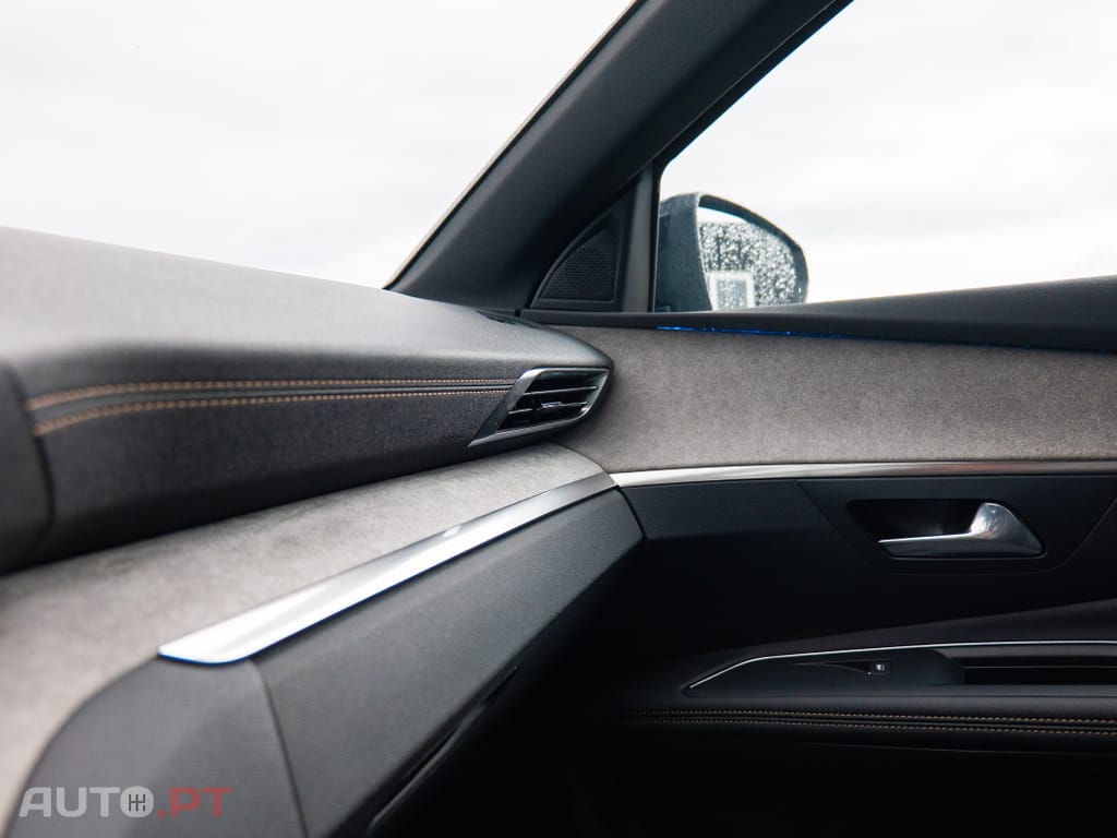 Peugeot 3008 1.6 Hybrid GT e-EAT8