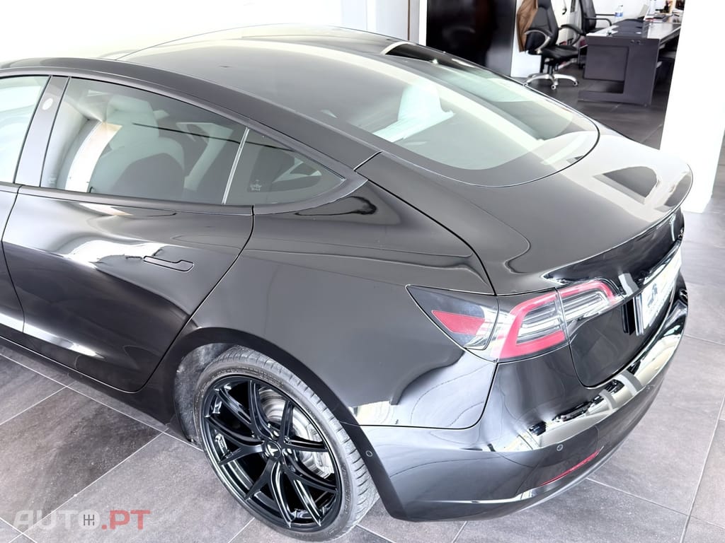 Tesla Model 3 Long Range Tração Integral Premium