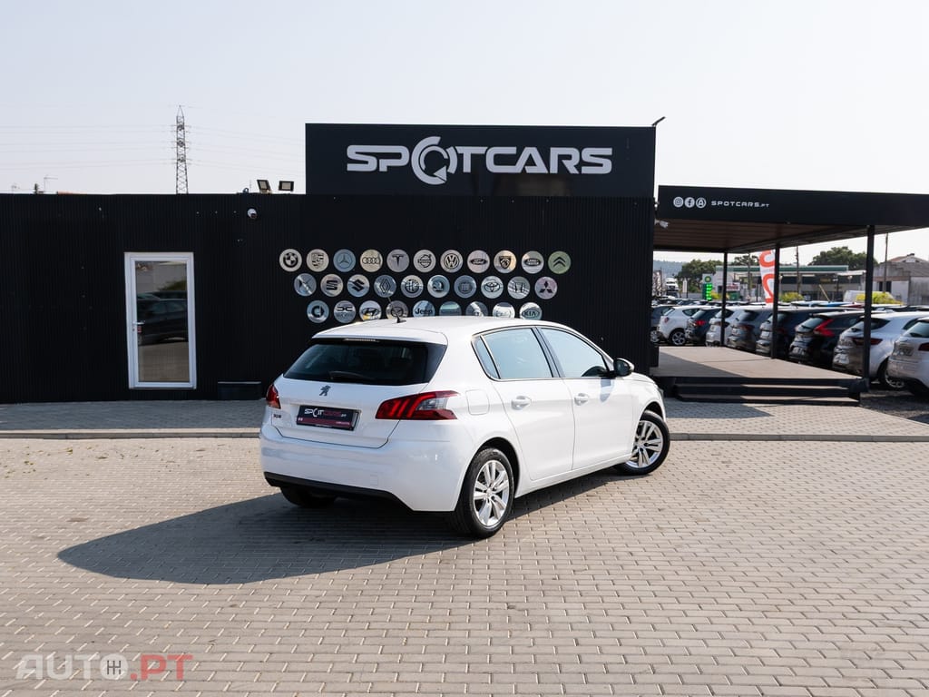 Peugeot 308 1.5 BlueHDi Business Line