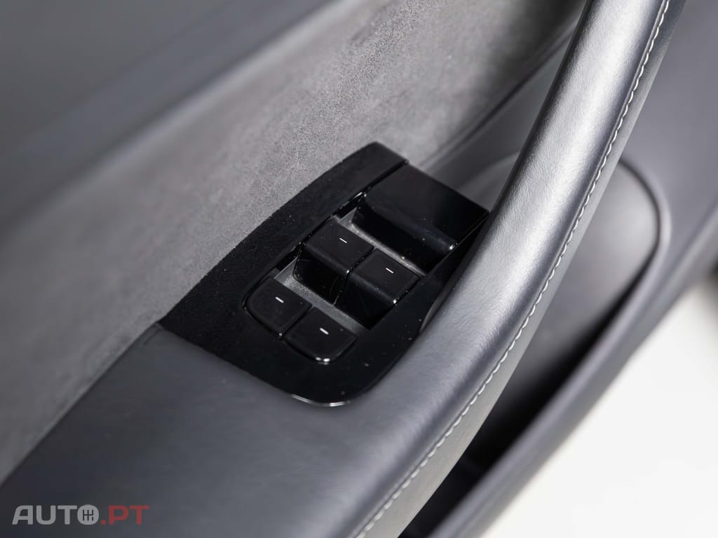Tesla Model 3 Long-Range Dual Motor AWD