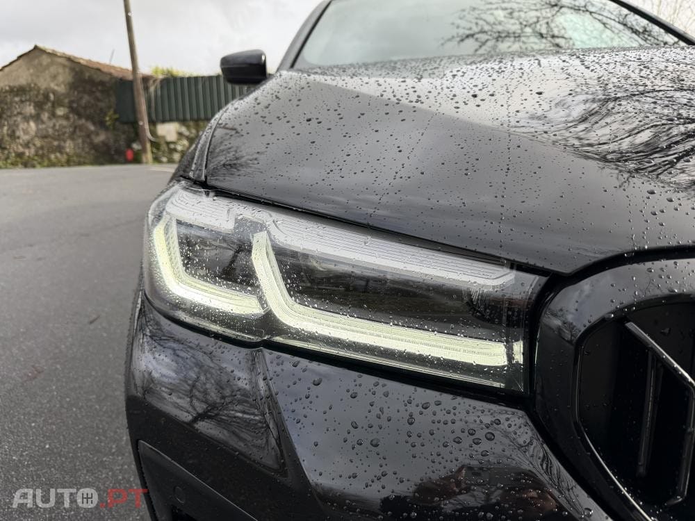BMW 530 e Pack Desportivo M