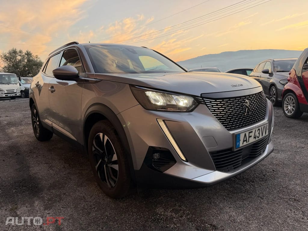 Peugeot 2008 1.2 PureTech Allure Pack