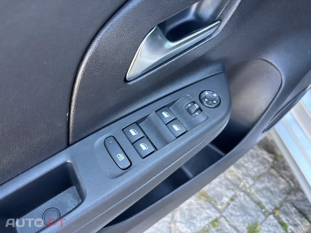Opel Corsa 1.2 T Edition