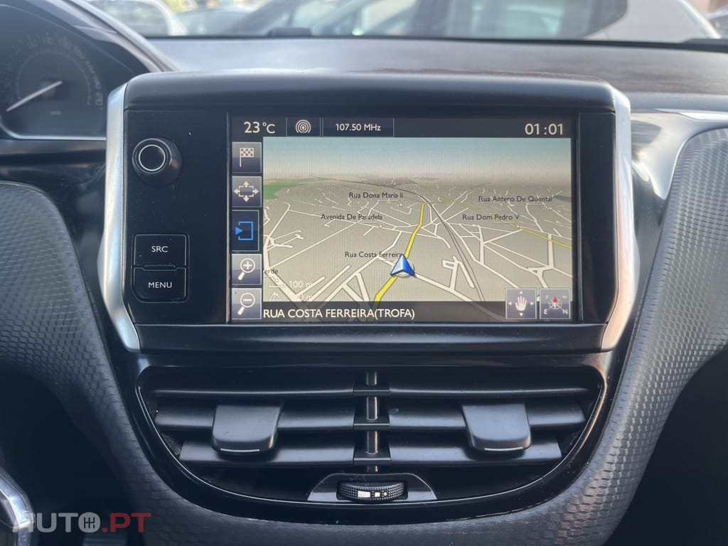 Peugeot 2008 1.2 VTi Allure