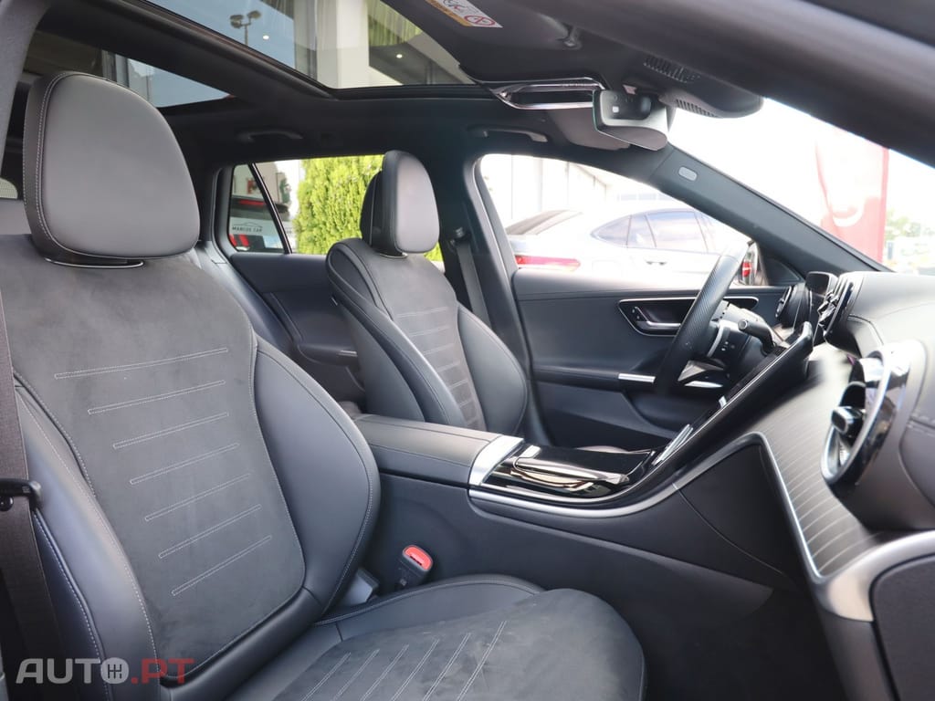 Mercedes-Benz C 300 de 4Matic T 9G-TRONIC AMG Line