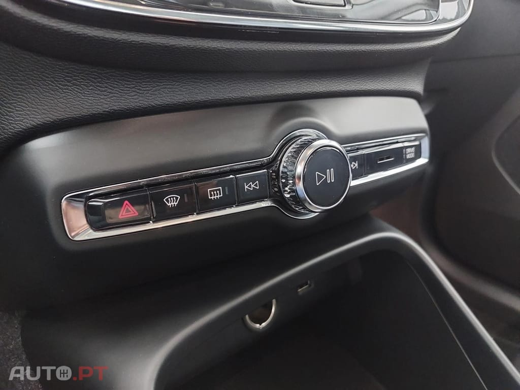 Volvo XC40 1.5 T5 PHEV Inscription Expression