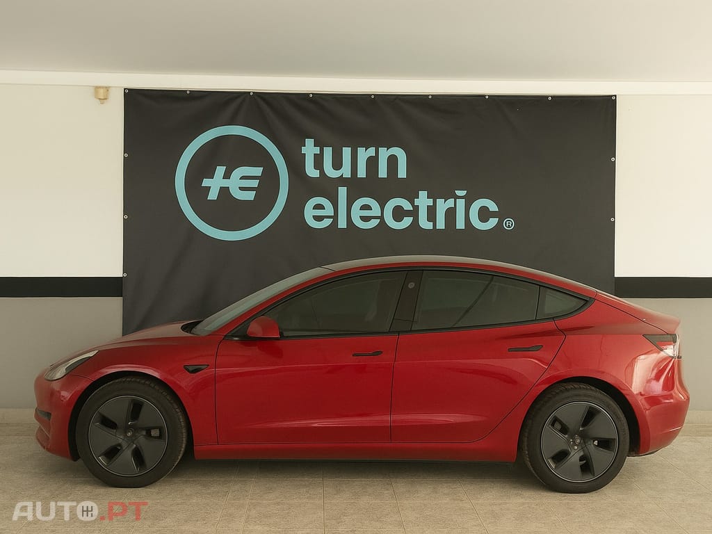 Tesla Model 3 Standard Range Plus RWD