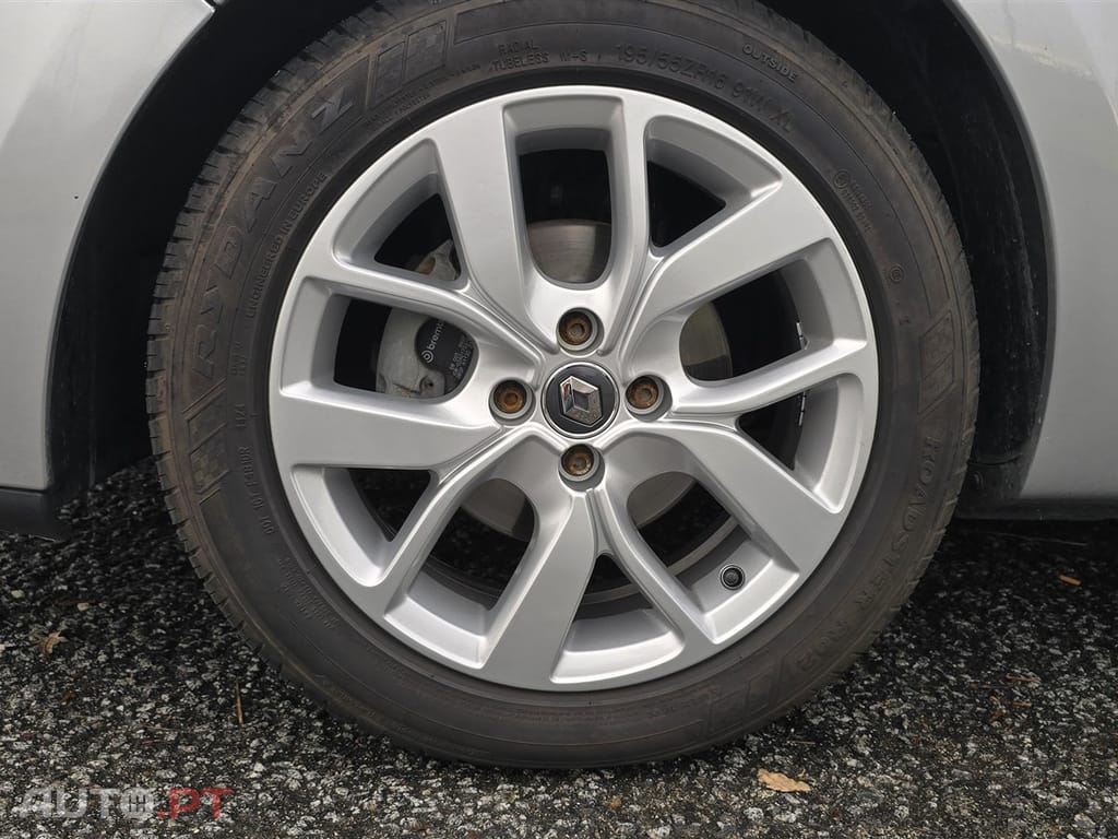 Renault Clio 0.9 TCe Limited Bi-Fuel