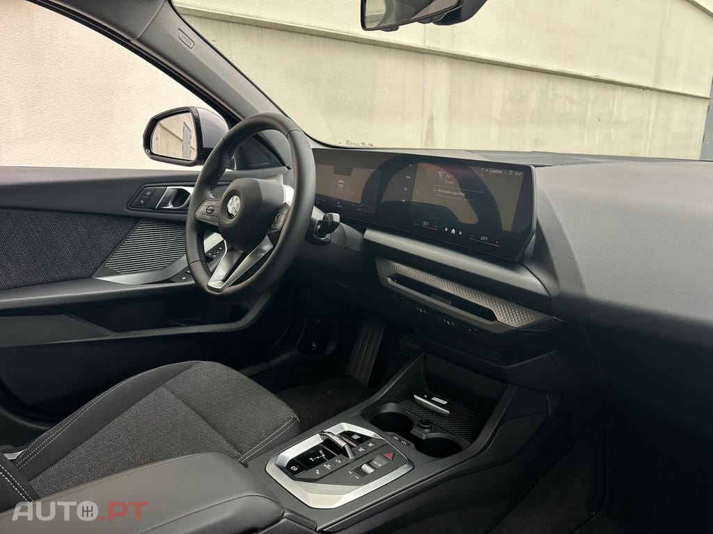 BMW 116 d Pack Desportivo M Auto