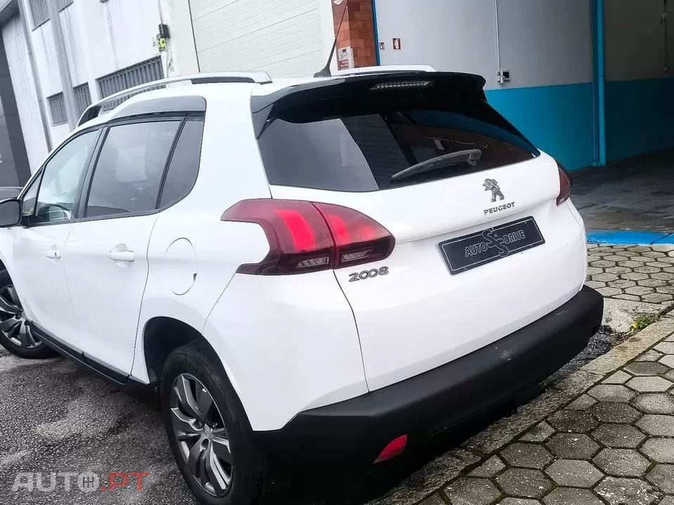 Peugeot 2008 1.6 BlueHDi Style