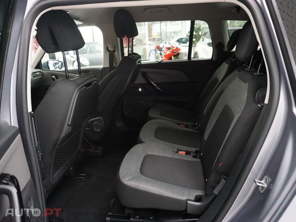 Citroen Grand C4 SpaceTourer 1.2 PureTech Shine