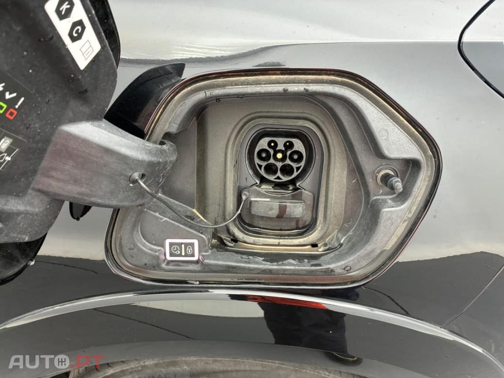 Peugeot E-208 Allure