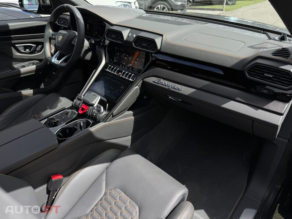 Lamborghini Urus 4.0 V8